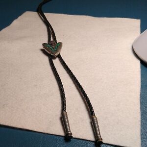 Vintage Arrowhead Silver Tone Metal & Turquoise colored accents Bolo Southwest